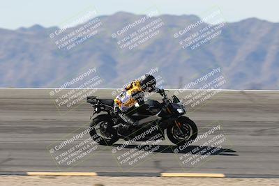 media/May-10-2025-Race Pace (Sat) [[db32fef2da]]/Vested/3-Bowl Set 1 (9am)/